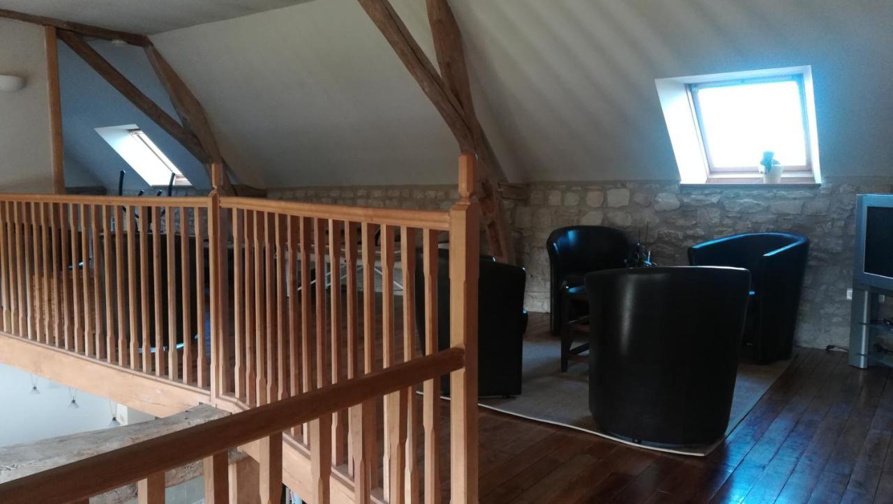 Gite Et Chambres D'Hotes Le Chene Billault Pouant Exterior photo