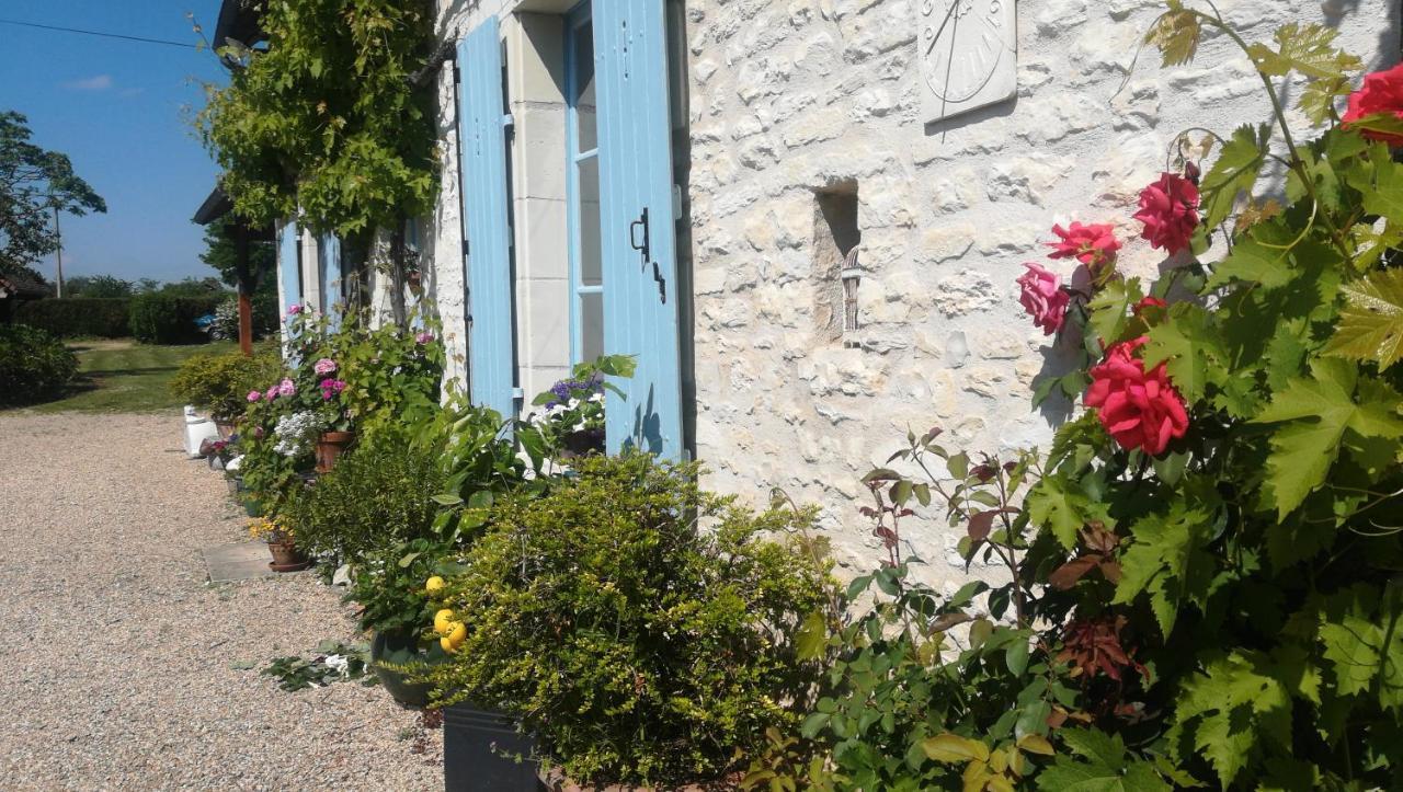 Gite Et Chambres D'Hotes Le Chene Billault Pouant Exterior photo